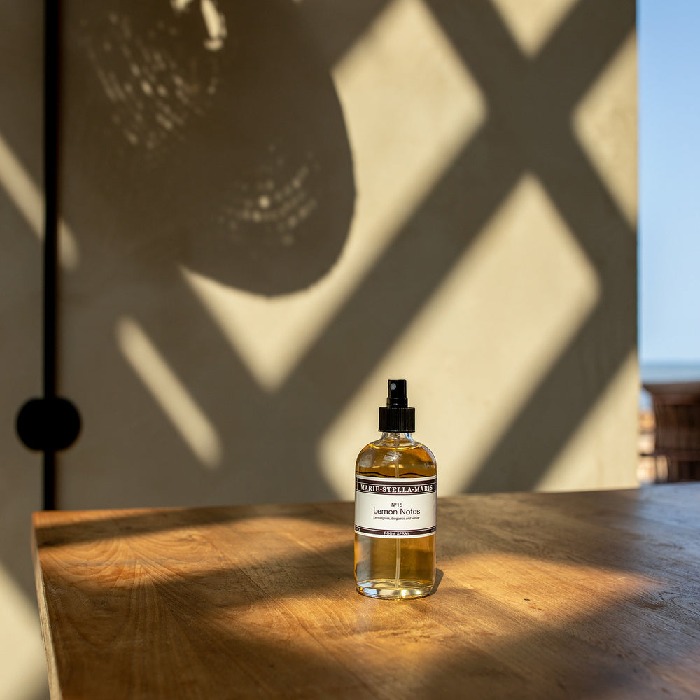 No. 15 Lemon Notes - Luxurious Room Spray