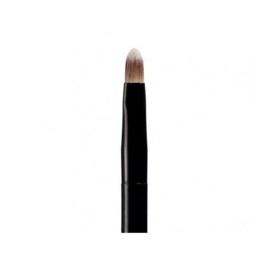 Precision Concealing Brush